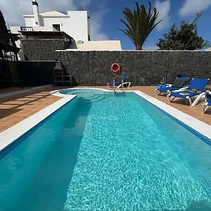 Adel 56, Private Heated Pool, Parking , Playa Blanca (Lanzarote) Spain